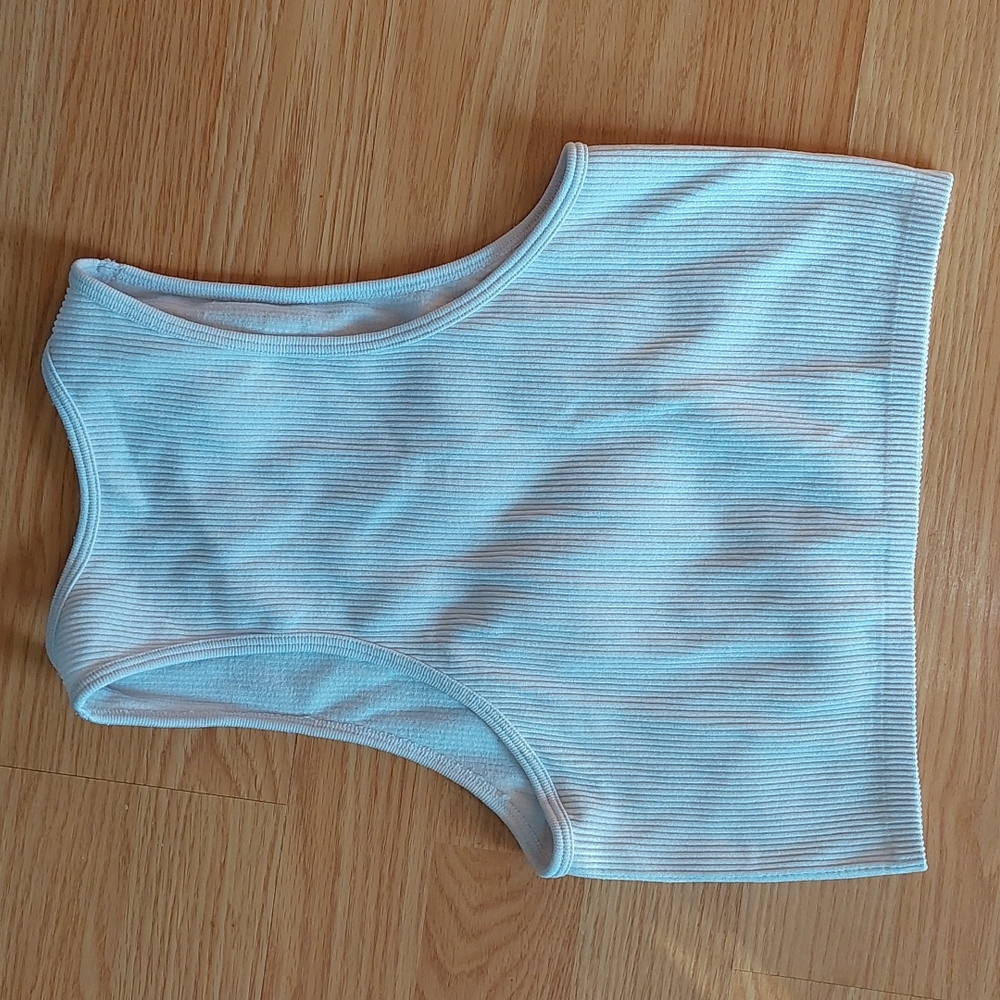 Crop top - Picture 4 of 4